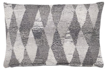 Cargar imagen en el visor de la galería, cojín Pane, negro/blanco. L40xL59cm.
