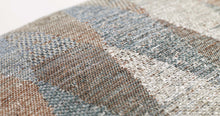 Cargar imagen en el visor de la galería, cojín Pane, azul/ocre. L40xL59cm.
